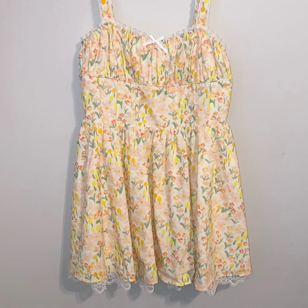 Hello Molly Floral Dress with Lace Underlay (NWT) Size L - Picture 2 of 9